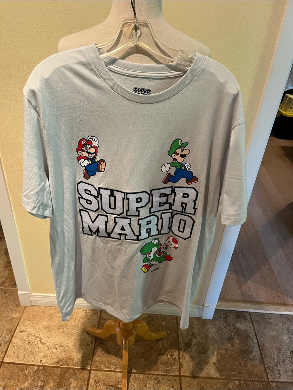 Super Mario Yoshi Luigi Nintendo Tee 2XL Game Fan White With Colorful Characters